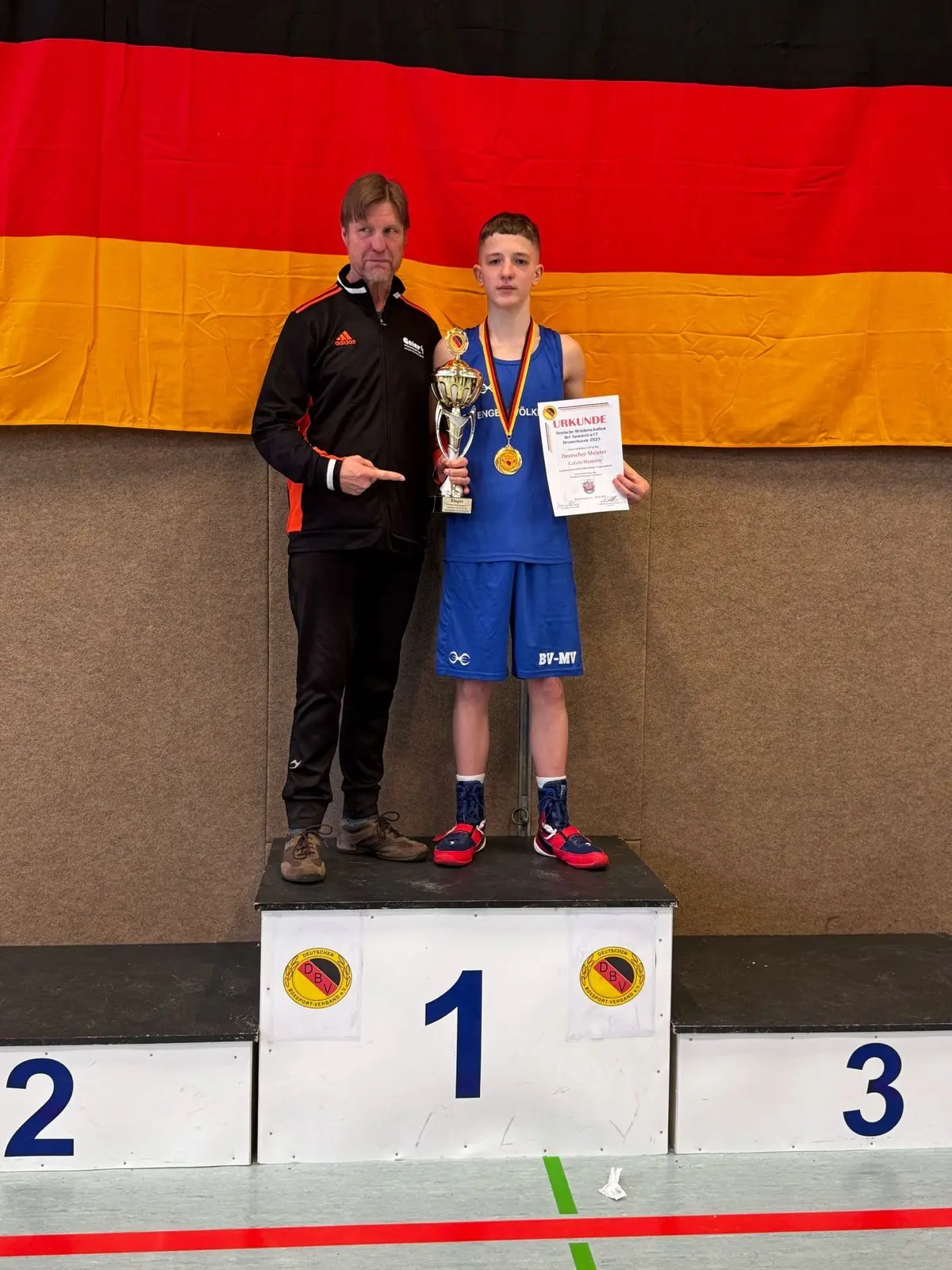 1. bc marburg vierter dm titel für calvin mattern & hessens boxer glänzen in bremerhaven