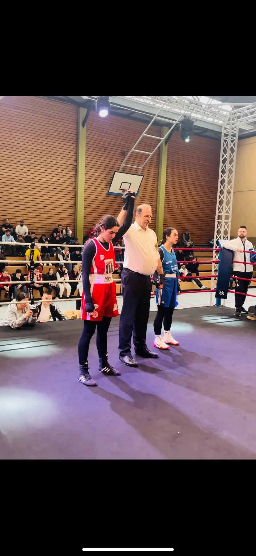 Li. Darya Amin & re. Merve Ekinci