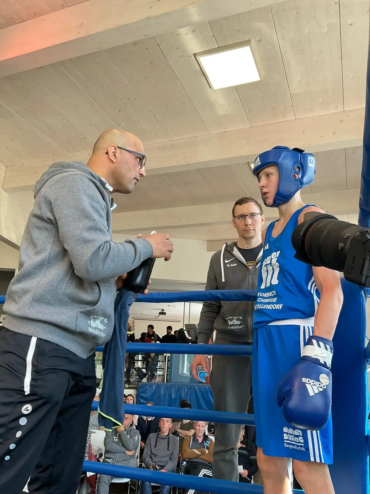 Li. Yama Karimi mitte Waldemar Adler re Kirill Lotz